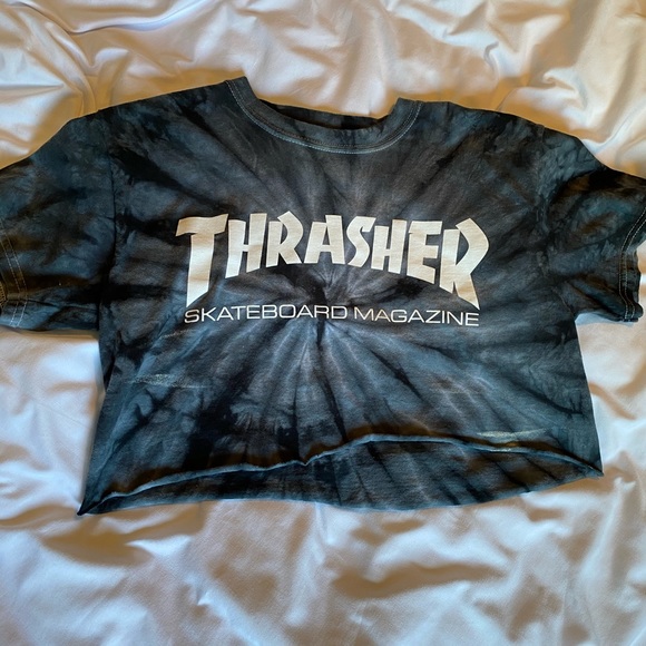 Thrasher Tops - Cropped thrasher t-shirt